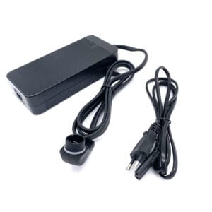 Chargeur compatible Yamaha 630wh et 720wh